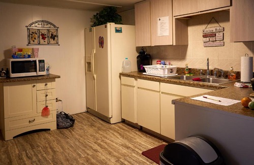 Homosassa House | Room in BB - Pleasant Days Bb Tropical Master Suite