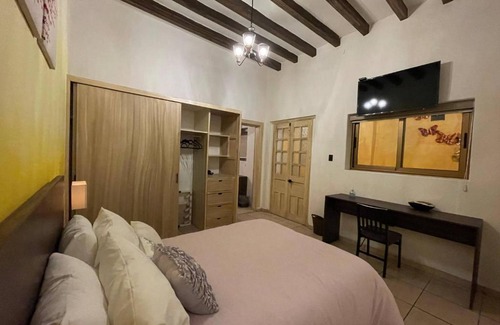 Historic Centre House | Room in Guest room - Nice room in the center of Morelia, Casa Corregidora I