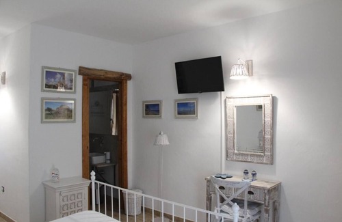 Aglientu House | Room in House - Monti Russo Natural Guest House