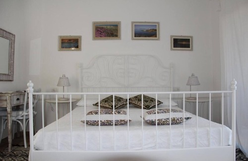 Aglientu House | Room in House - Monti Russo Natural Guest House