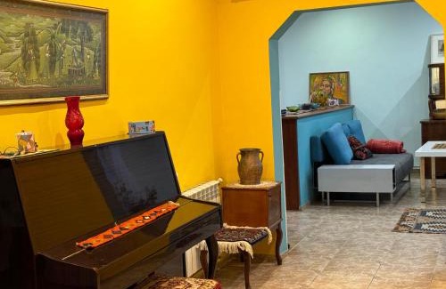 Erebuni Bed & Breakfast | Room in Lake View House