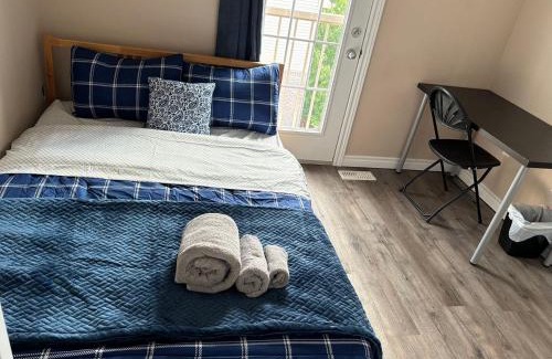 Victoria Hills House | Room in neat comfy house