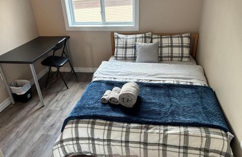 Victoria Hills House | Room in neat comfy house