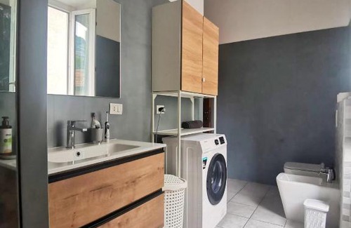 Calolziocorte House | Room in shared apartment, near Lecco