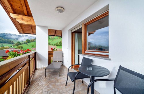 Meltina Apartment | Room 'Klausthaler Zimmer 23' with Mountain View, Shared Terrace and Wi-Fi