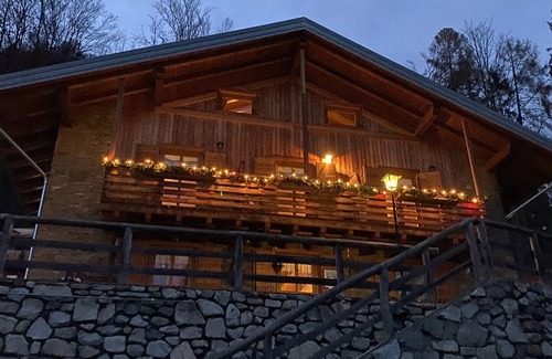 Roncegno Apartment | Room 'Larice' with Mountain View, Shared Garden and Balcony