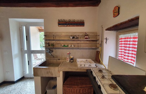 Carrodano Inferiore Apartment | Room "matilde" (011010-lt-0021)