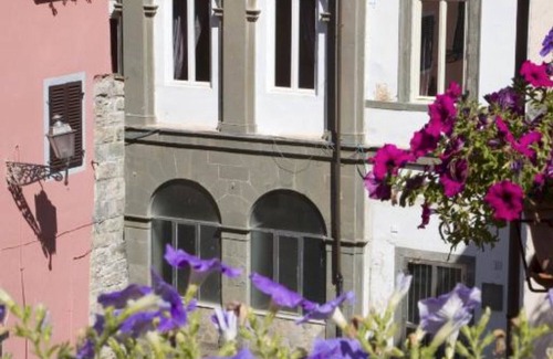 Bagni di Lucca Apartment | Room 'Matrimoniale 2' with Shared Garden, Wi-Fi and Air Conditioning