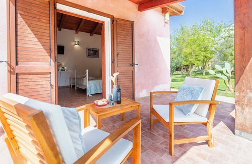 Santa Maria La Palma Apartment | Room 'Matrimoniale' with Private Terrace, Wi-Fi and Air Conditioning