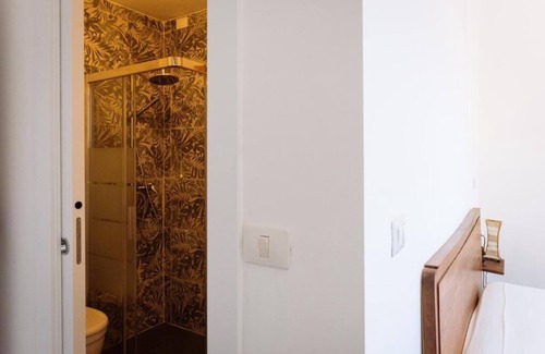Porto Torres Apartment | Room Mirto - Full service room with private bathroom