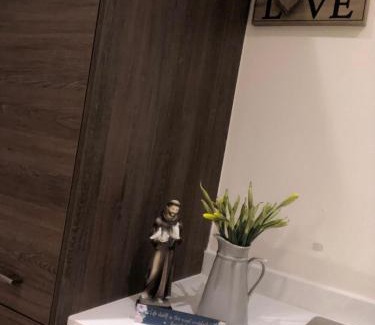 Swindon House | Room near M4, Great Western Hospital