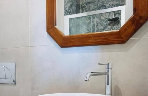 Porto Torres Apartment | Room Olivo - Full service room with private bathroom