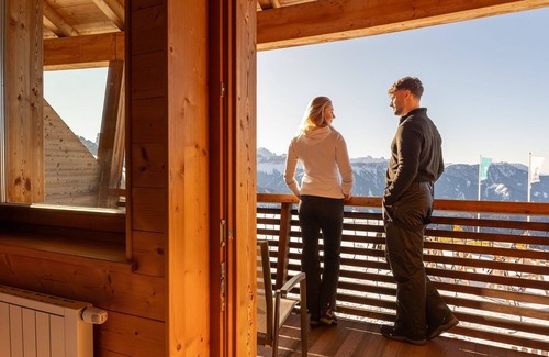 Plancios Apartment | Room 'Rossalm Panoramic Room 5' with Shared Terrace, Shared Garden and Wi-Fi