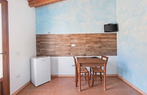 Sagama Apartment | Room 'Stanza 7' with Shared Garden, Wi-Fi and Air Conditioning
