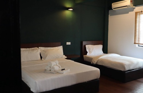 Kluang Hotel | Room V at Kluang Parade