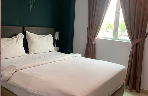 Batu Pahat Hotel | Room V @ Jalan Megat