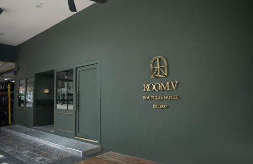 Pegawai Hotel | Room V Jalan Sultanah Near Bus Stop Batu Pahat