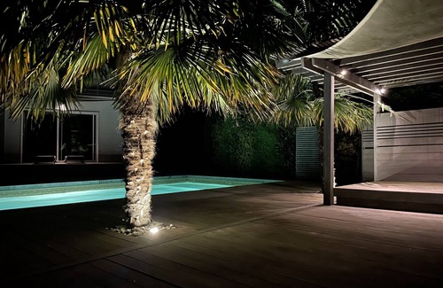 Montbonnot-Saint-Martin Bed & Breakfast | Room with terrace overlooking Belledonne and swimming pool in private house.