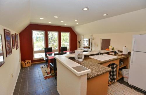 McCall House | Room with a View by Casago McCall - Donerightmanagement