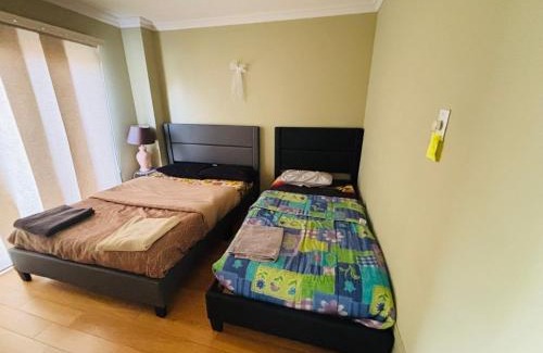 Mississauga House | Room With Private Patio Next to Toronto Airport