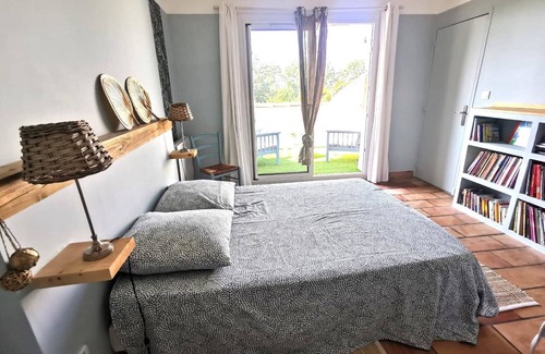 Ners Bed & Breakfast | Room with terrace and pool between Nîmes and Alès. Magnificent view of the Cévennes