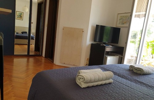 Cove Tri Zala (Zrnovo) Apartment | Room with the view - Yellow