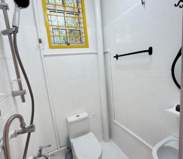 Dungun House | Roomah Kuning