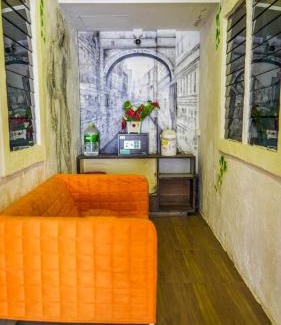 Amphawa Hotel | RoomQuest Amphawa Vaylasamran