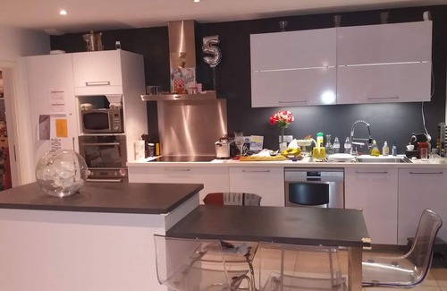 Fillinges House | Rooms, Fillinges, Heated swimming pool, Spa, 10 people, airHockey, billiards, bbq