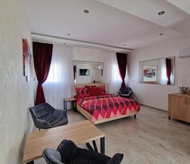 Vozdovac House | Rooms Green Set