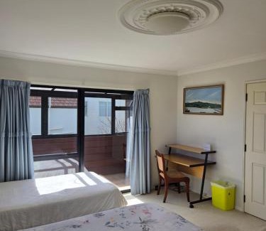 Epsom House | Rooms in an Epsom House