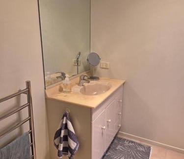 Epsom House | Rooms in an Epsom House