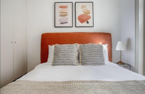 Santa Maria Maior House | Rooms in Modern and Pleasant Shared Apartment, Santo Antônio Church in Lisbon