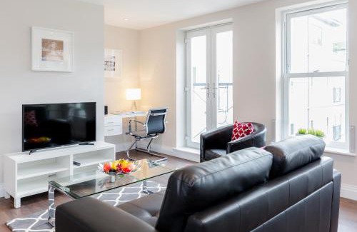 Reigate Apartment | Roomspace Serviced Apartments - Trinity House