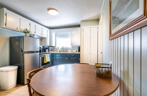 Madison House | Roomy and comfortable space to relax in privacy.