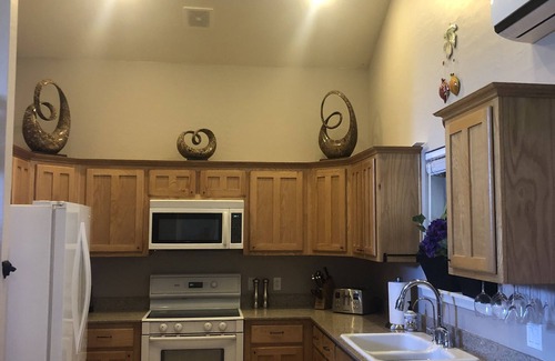 Heber Cabin | Roomy and remodeled cabin - close to lakes & other activities!