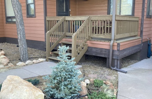 Heber Cabin | Roomy and remodeled cabin - close to lakes & other activities!