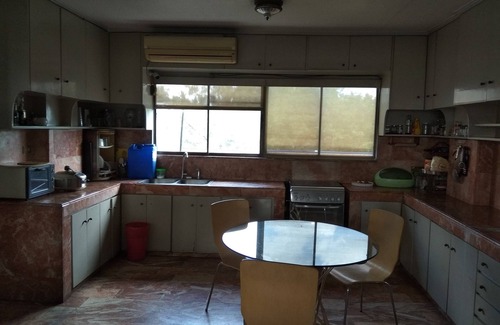 Quezon City House | Roosevelt Avenue Penthouse (5 Bedrooms 5 Bathrooms)