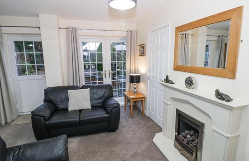 Stourport-on-Severn House | Rooster