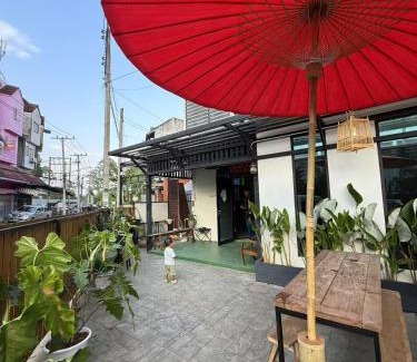 Wat Ket House | Rooster House Chiang Mai