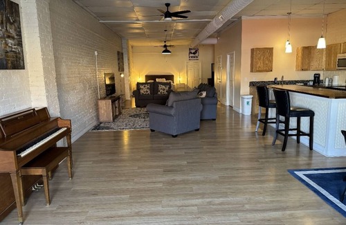 Hannibal Apartment | Roosters Crow Studio