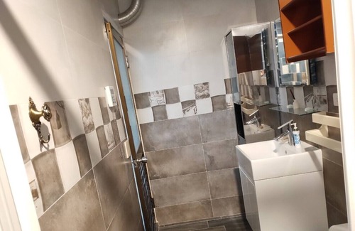 Puli House | Root Residence Inn, 22. double room. 10 minutes walk from the station.