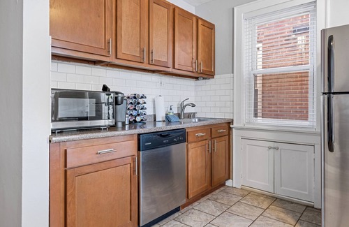 Lindenwood Park Apartment | Rooted Urban Retreat: First Floor 1BR Apartment