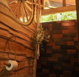 Ungasan Cabin | Roots Tree House