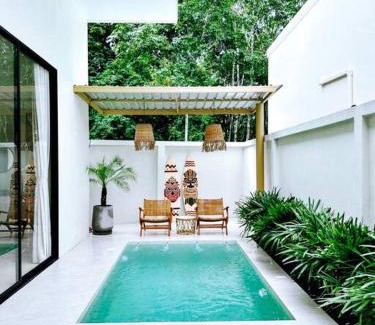 Hat Yai Villa | Roots89 Private Pool Villa