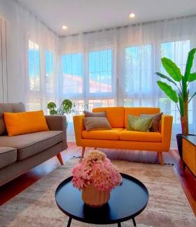 Santander House | Rosa de Ciudad. Chalet céntrico con mucha intimidad