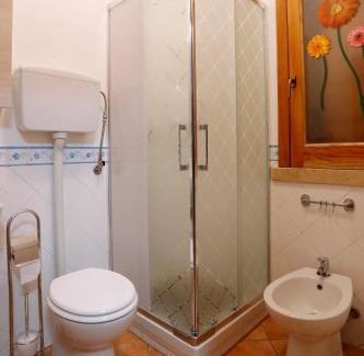 Macari House | Rosa Di Makari