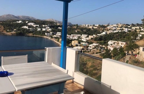 Leros Apartment | Rosa's Treasure Right in the Heart of Leros Very Close to the Beaches