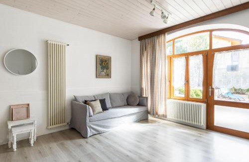 Castagnola Apartment | Rose Apartment by Quokka 360 - refined two-bedroom apartment with garden