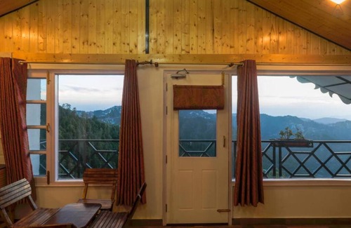 Shimla Apartment | Rose Cottage at Mashobra's Private Heritage by Roamhome